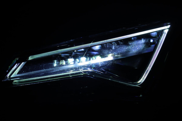 Seat Ateca 1.5 TSI ACT Xcellence / PANO / VIRTUAL / 360 / ACC / KEYLESS / CARPLAY