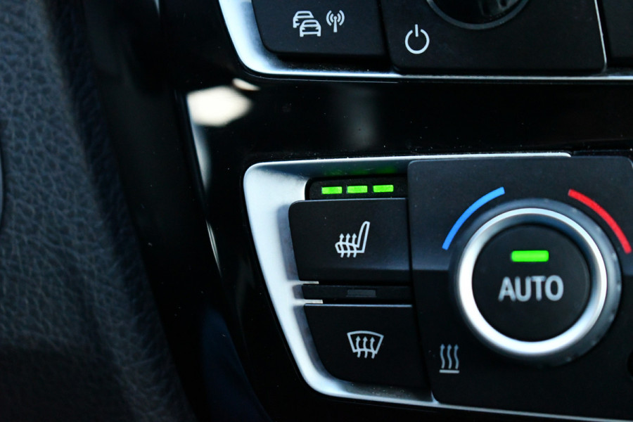 BMW 4 Serie Cabrio 440i M-Sport H/K Carplay HUD El-zetels 19inch NL-auto