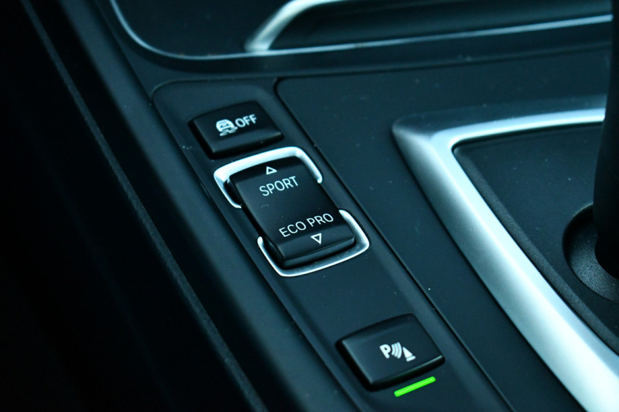 BMW 4 Serie Cabrio 440i M-Sport H/K Carplay HUD El-zetels 19inch NL-auto