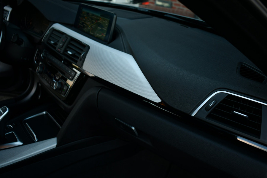 BMW 4 Serie Cabrio 440i M-Sport H/K Carplay HUD El-zetels 19inch NL-auto