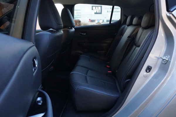 Nissan Leaf Tekna 39 kWh + PRO PILOT / BOSE AUDIO / 360 CAMERA