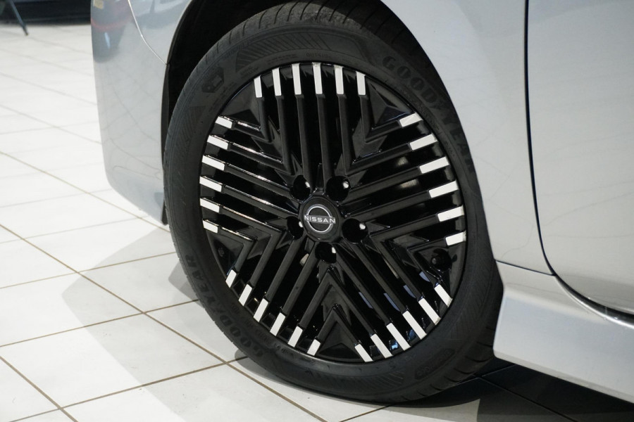 Nissan Leaf Tekna 39 kWh + PRO PILOT / BOSE AUDIO / 360 CAMERA