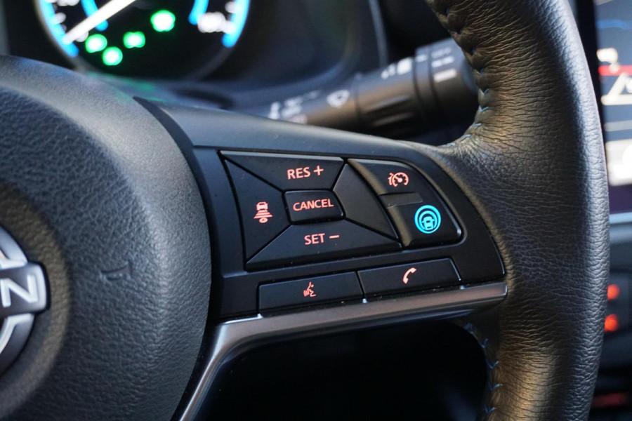 Nissan Leaf Tekna 39 kWh + PRO PILOT / BOSE AUDIO / 360 CAMERA