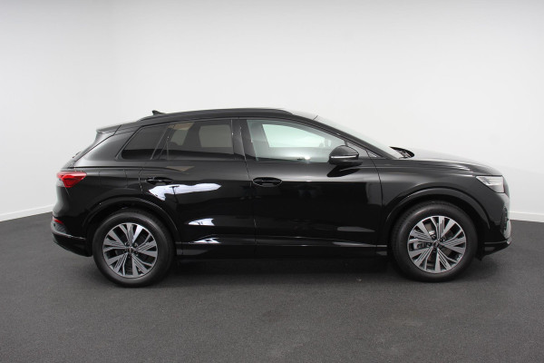 Audi Q4 e-tron 40 Advanced Edition Navigatie Climate Control DAB Led Electrisch bedienbare achterklep 19" Lichtmetalen velgen