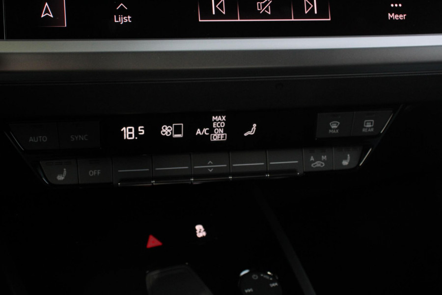 Audi Q4 e-tron 40 Advanced Edition Navigatie Climate Control DAB Led Electrisch bedienbare achterklep 19" Lichtmetalen velgen