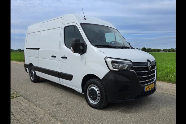 Renault Master T33 2.3 dCi 135 L2 H2 - 135 Pk - Euro 6 - Airco - Cruise Control
