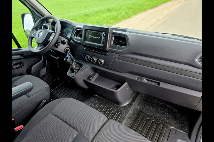 Renault Master T33 2.3 dCi 135 L2 H2 - 135 Pk - Euro 6 - Airco - Cruise Control