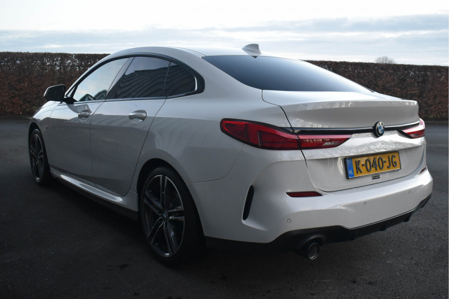 BMW 2 Serie Gran Coupé 218i M-Sport | Schaalstoel | Carplay | Virtual | NL Auto | Stoelverwarming