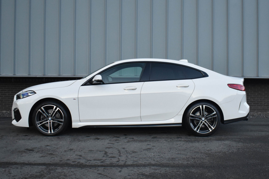 BMW 2 Serie Gran Coupé 218i M-Sport | Schaalstoel | Carplay | Virtual | NL Auto | Stoelverwarming