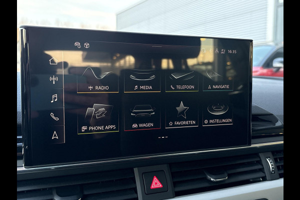 Audi A4 Avant 35 TFSI Advanced Edition | Wegklapbare Trekhaak | Elek. Kofferklep | Parkeersensoren | DAB |