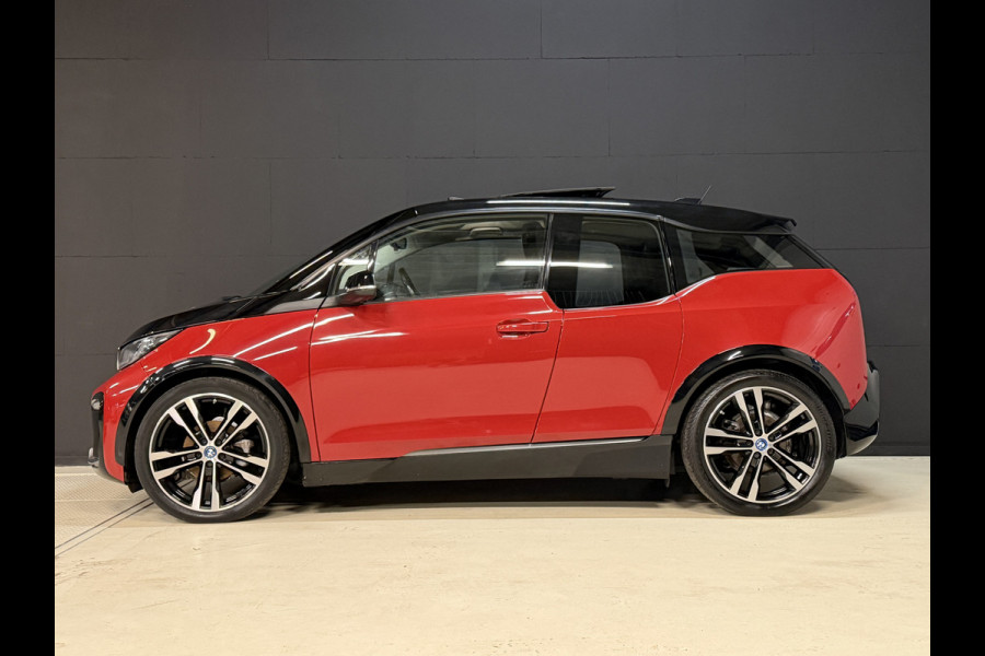 BMW i3 S 94Ah 33 kWh | Panoramadak | Leder | Camera | Stoelverwarming | Adaptive cruise