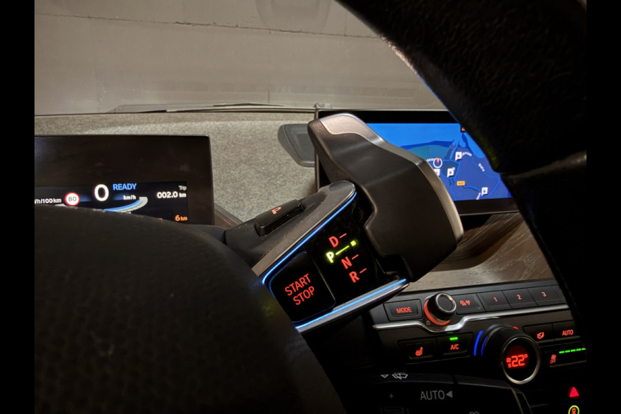 BMW i3 S 94Ah 33 kWh | Panoramadak | Leder | Camera | Stoelverwarming | Adaptive cruise