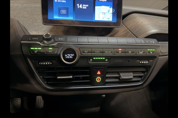 BMW i3 S 94Ah 33 kWh | Panoramadak | Leder | Camera | Stoelverwarming | Adaptive cruise