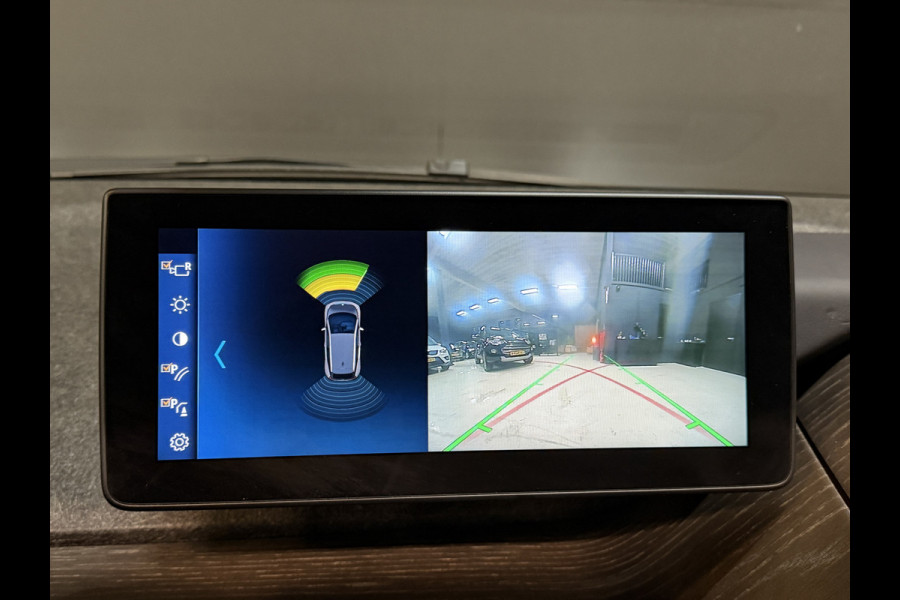 BMW i3 S 94Ah 33 kWh | Panoramadak | Leder | Camera | Stoelverwarming | Adaptive cruise