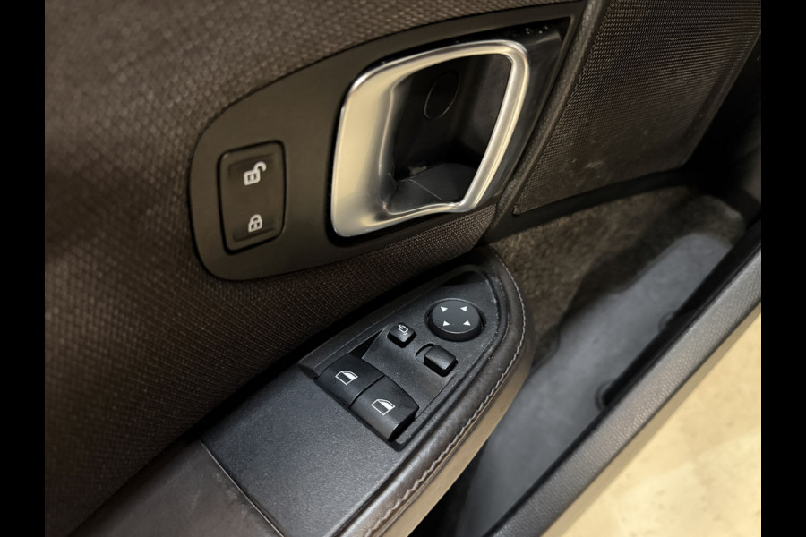 BMW i3 S 94Ah 33 kWh | Panoramadak | Leder | Camera | Stoelverwarming | Adaptive cruise