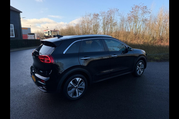 Kia e-Niro DynamicPlusLine 64 kWh SOH 100% NAVI CAMERA LEER SCHUIFDAK LED-XENON