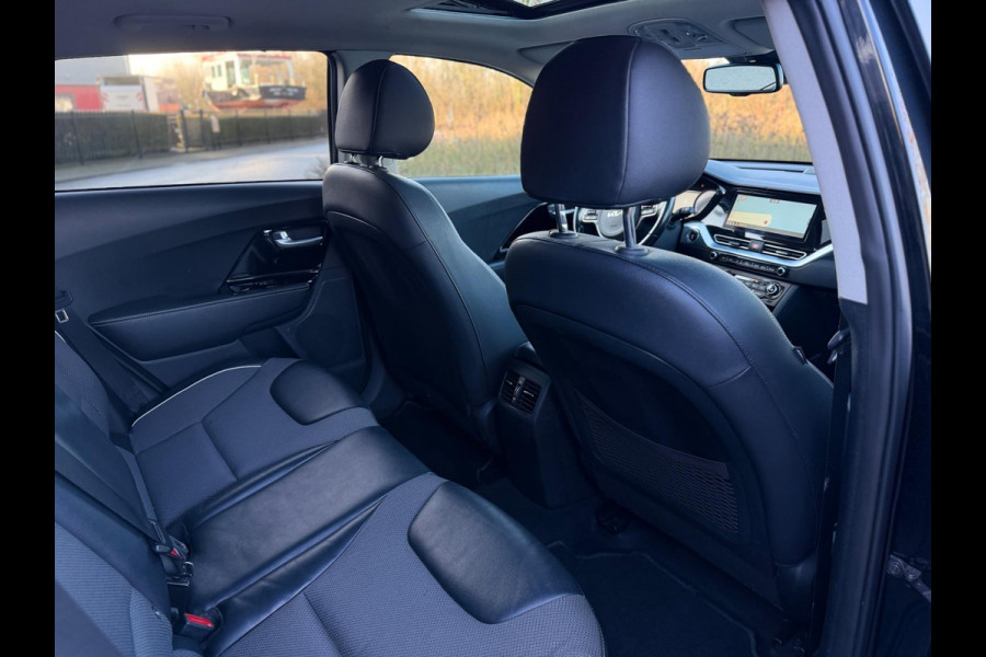 Kia e-Niro DynamicPlusLine 64 kWh SOH 100% NAVI CAMERA LEER SCHUIFDAK LED-XENON