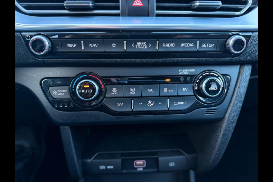 Kia e-Niro DynamicPlusLine 64 kWh SOH 100% NAVI CAMERA LEER SCHUIFDAK LED-XENON
