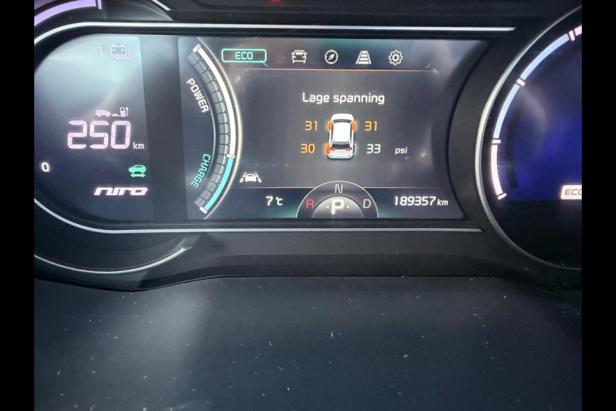 Kia e-Niro DynamicPlusLine 64 kWh SOH 100% NAVI CAMERA LEER SCHUIFDAK LED-XENON