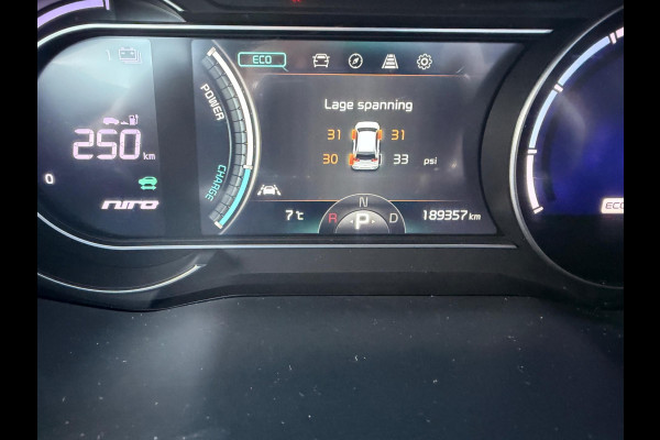 Kia e-Niro DynamicPlusLine 64 kWh SOH 100% NAVI CAMERA LEER SCHUIFDAK LED-XENON
