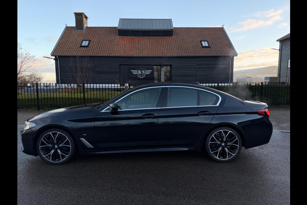BMW 5 Serie 530i High Executive Edition M Sport Camera/ Panoramadak / Adaptieve / Head-Up / Memory