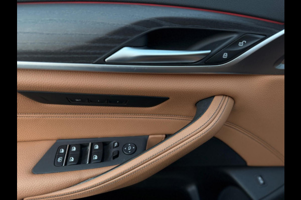 BMW 5 Serie 530i High Executive Edition M Sport Camera/ Panoramadak / Adaptieve / Head-Up / Memory