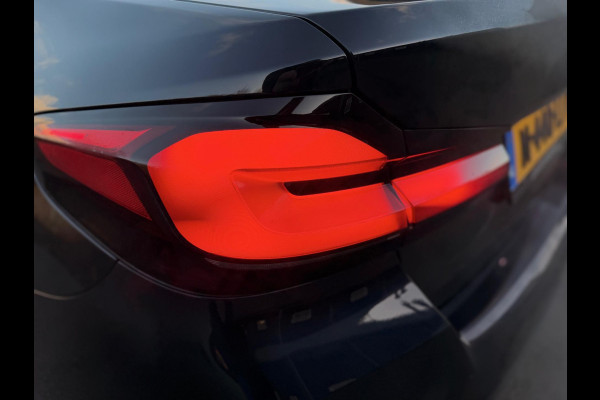 BMW 5 Serie 530i High Executive Edition M Sport Camera/ Panoramadak / Adaptieve / Head-Up / Memory