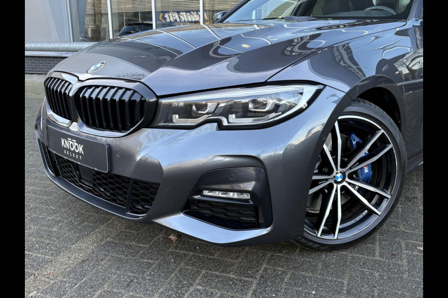 BMW 3-serie 320i High Executive M Sport Automaat /  19 Inch / Head-Up display / Active Cruise control / HiFi / Shadow Line