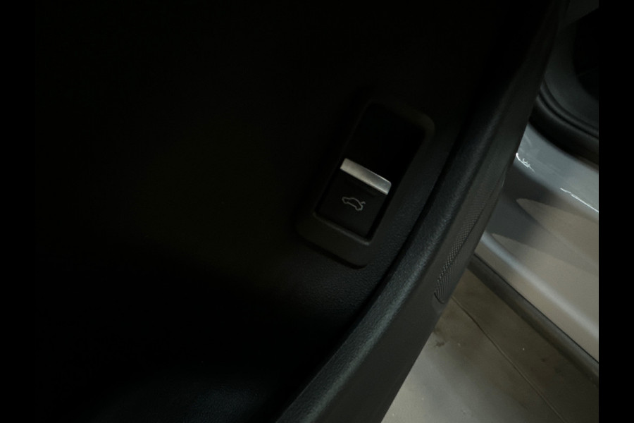 Audi Q4 e-tron 45 quattro S Edition 82 kWh Pano|SONOS|Trekhaak