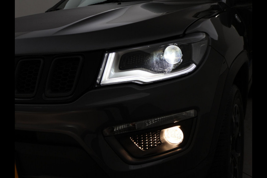 Jeep Compass 4xe 240 PK PLUG-IN HYBRID 4X4 TRAILHAWK + TREKHAAK | VOL LEDER | ALPINE | CARPLAY | DAB | STOEL/STUURWIELVERW.
