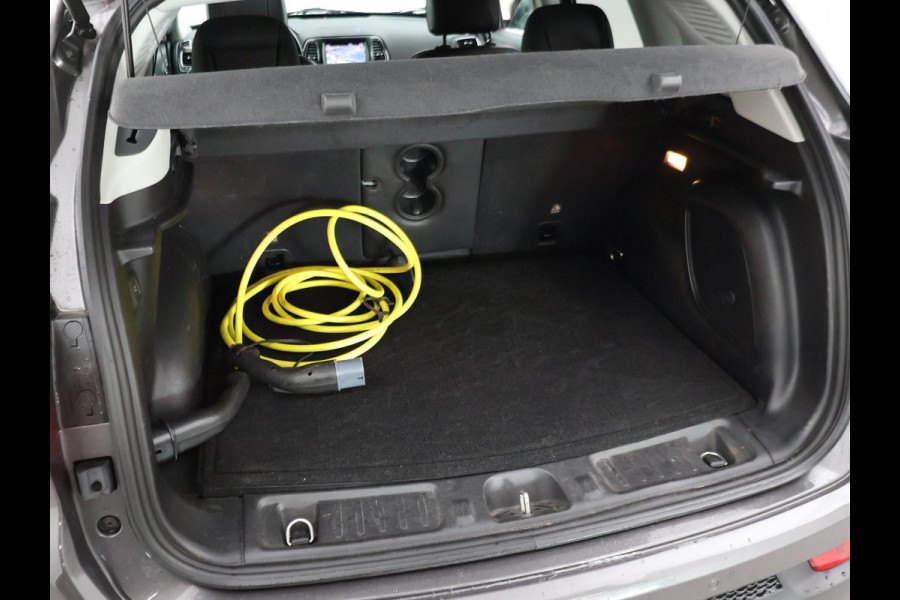 Jeep Compass 4xe 240 PK PLUG-IN HYBRID 4X4 TRAILHAWK + TREKHAAK | VOL LEDER | ALPINE | CARPLAY | DAB | STOEL/STUURWIELVERW.