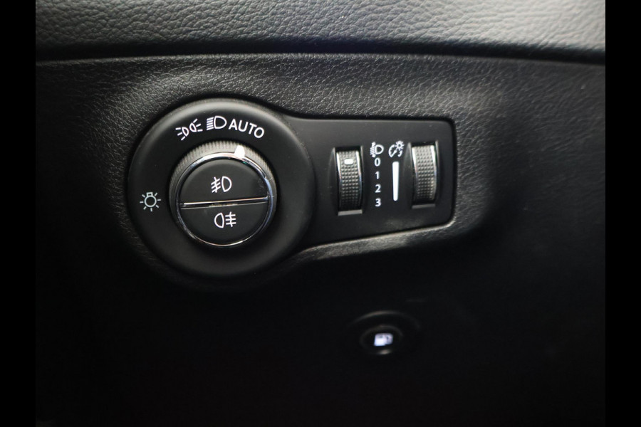 Jeep Compass 4xe 240 PK PLUG-IN HYBRID 4X4 TRAILHAWK + TREKHAAK | VOL LEDER | ALPINE | CARPLAY | DAB | STOEL/STUURWIELVERW.