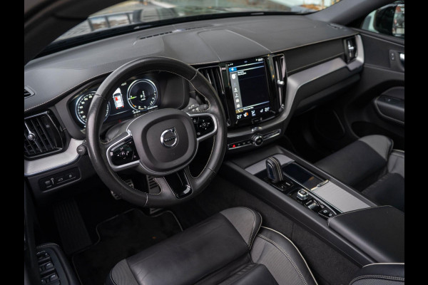 Volvo XC60 2.0 Recharge T6 AWD R-Design / Pano / Memory / Trekhaak / Blis / Camera