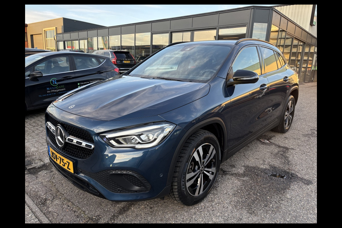Mercedes-Benz GLA 250 e Business Solution Luxery Limited