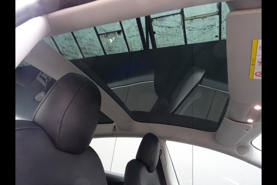 Tesla Model 3 Standard RWD Plus 60 kWh * LEER * PANORAMADAK !!