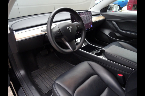 Tesla Model 3 Standard RWD Plus 60 kWh * LEER * PANORAMADAK !!
