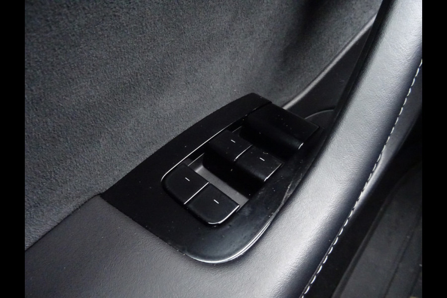 Tesla Model 3 Standard RWD Plus 60 kWh * LEER * PANORAMADAK !!