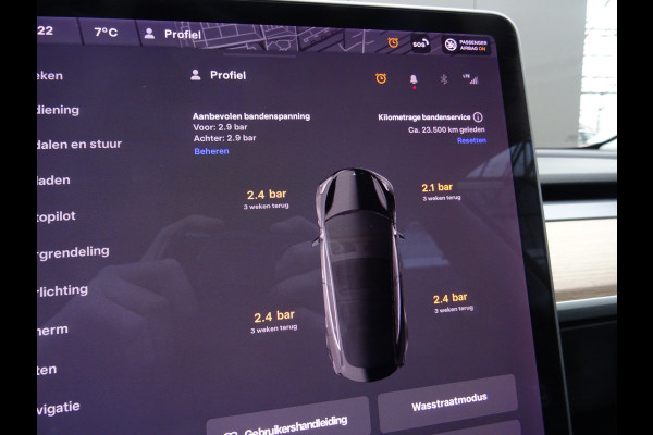 Tesla Model 3 Standard RWD Plus 60 kWh * LEER * PANORAMADAK !!