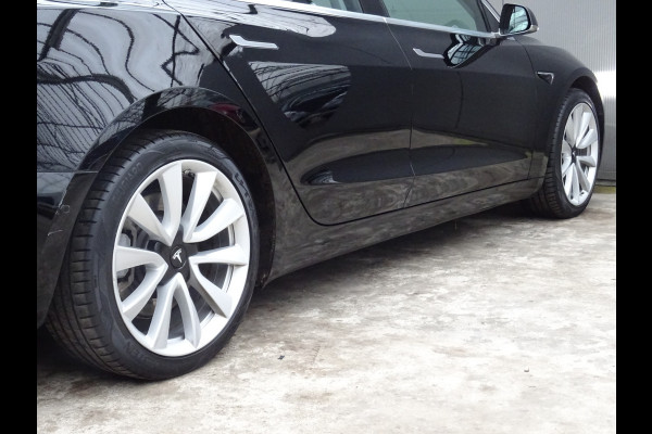 Tesla Model 3 Standard RWD Plus 60 kWh * LEER * PANORAMADAK !!