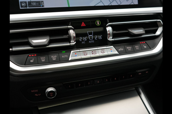 BMW 3 Serie Touring 330e M Sport Plug In Hybrid 293pk Dealer O.H. PHEV | Trekhaak Af Fabriek | Panodak | Head Up | Adaptive Cruise | 360 Camera | Laser LED | Lederen Sportstoelen Memory & Verwarmd | Apple Carplay | Sfeerverlichting | 19"L.M |