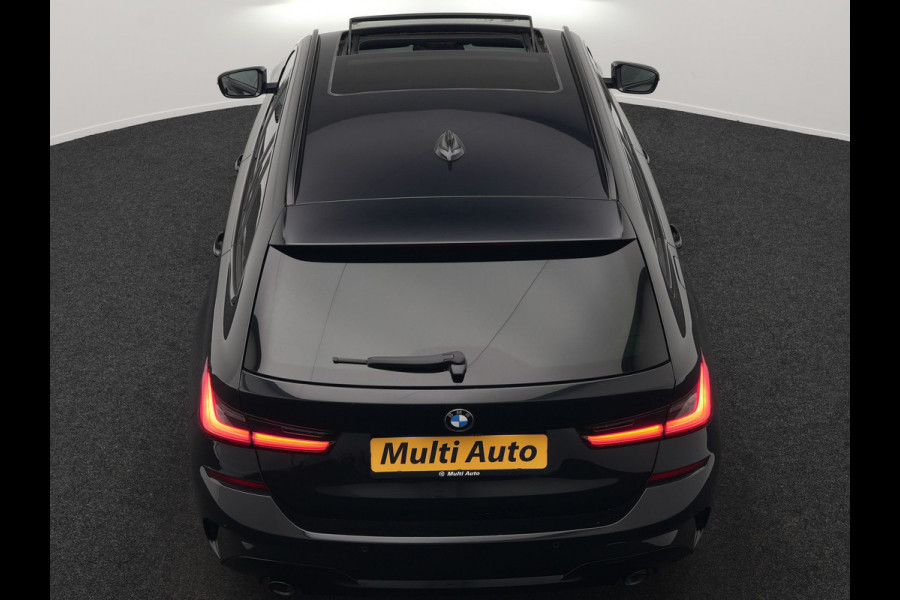 BMW 3 Serie Touring 330e M Sport Plug In Hybrid 293pk Dealer O.H. PHEV | Trekhaak Af Fabriek | Panodak | Head Up | Adaptive Cruise | 360 Camera | Laser LED | Lederen Sportstoelen Memory & Verwarmd | Apple Carplay | Sfeerverlichting | 19"L.M |