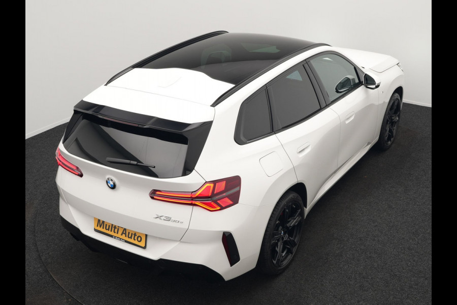 BMW X3 30e xDrive M Sport PRO Plug In Hybrid 299pk PHEV | Panodak | Trekhaak af Fabriek | Adaptive Cruise | 21"L.M | 360 Camera | Head Up | Harman Kardon | Lederen Sportstoelen Memory & Verwarmd |  Widescreen | Navigatie | DAB |