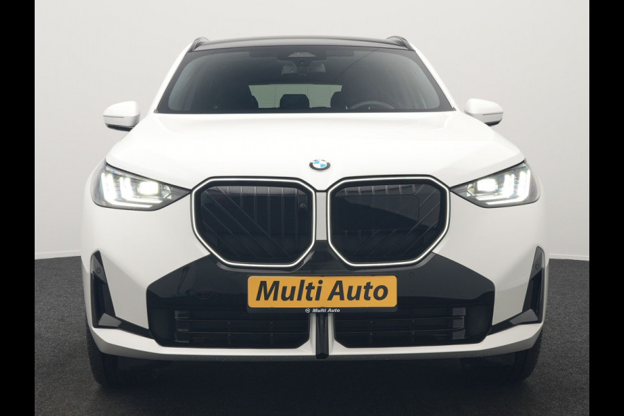 BMW X3 30e xDrive M Sport PRO Plug In Hybrid 299pk PHEV | Panodak | Trekhaak af Fabriek | Adaptive Cruise | 21"L.M | 360 Camera | Head Up | Harman Kardon | Lederen Sportstoelen Memory & Verwarmd |  Widescreen | Navigatie | DAB |