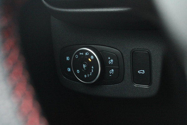 Ford Puma 1.0 EcoBoost Hybrid ST-Line X Tech-Edition | Trekhaak | Stoel + Stuurverwarming | Climate Control | Adaptive Cruise Control | Camera | Navigatie |