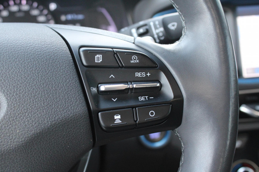 Hyundai IONIQ 1.6 GDi Premium | Stoelverwarming + Koeling | Electrische Stoelen Memory | Schuif/Kanteldak | Camera | Climate Control | Navigatie |