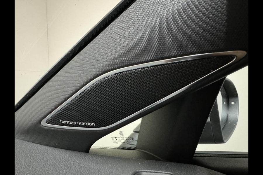 Volkswagen Golf 1.5 eTSI R-Line Pano Harman/Kardon Sfeer NAP
