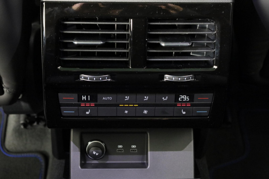 Volkswagen Touareg R 3.0 eHybid 340 kW / 462 pk SUV 8 vesn. Tiptonic Volkswagen Touareg R 3.0 TSI 340 kW / 462 pk SUV 8 vesn. Tiptronic