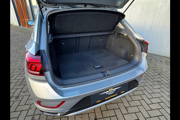 Volkswagen T-Roc 1.0 TSI Style * Matrix Led * Camera * Led * Keyless * Alcantara *