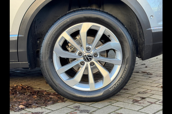 Volkswagen T-Roc 1.0 TSI Style * Matrix Led * Camera * Led * Keyless * Alcantara *