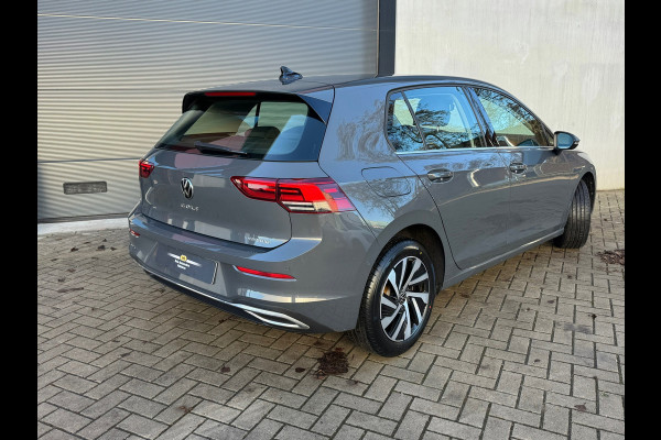 Volkswagen Golf 1.4 eHybrid Style * Camera * Side Assist * Massage * CarPlay *